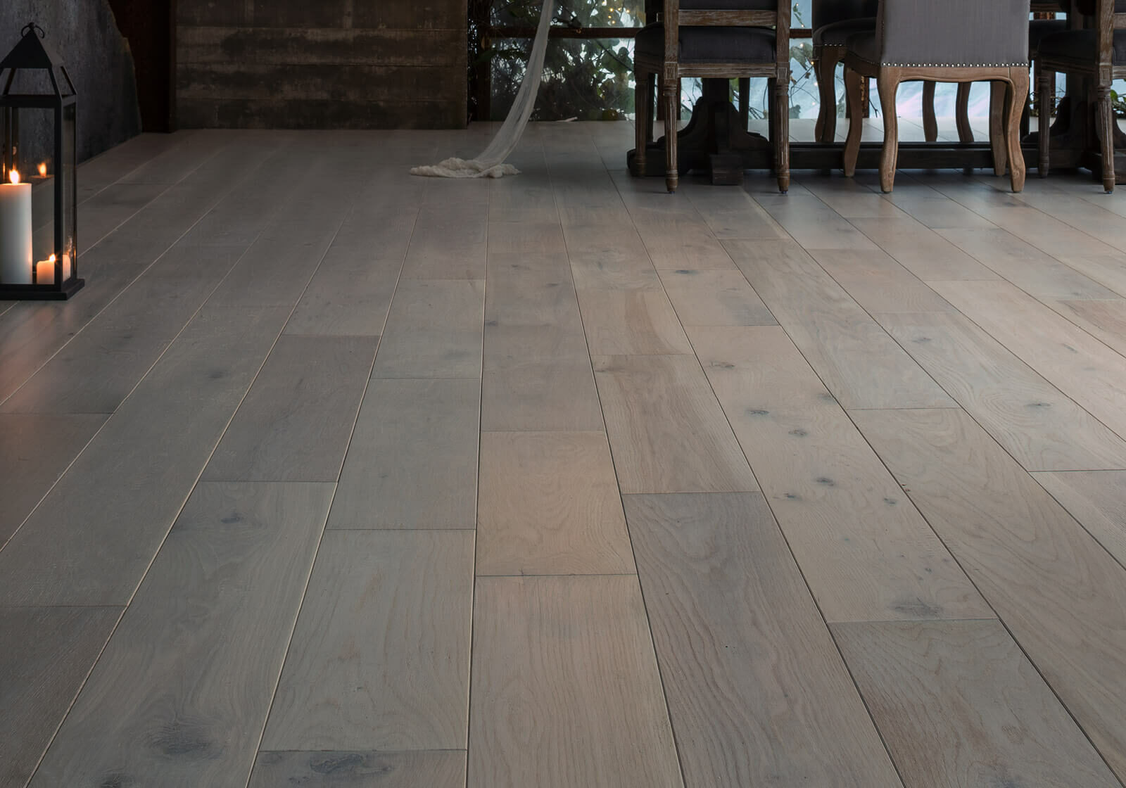 AA729-Metallics-11031-Pearl-H-0370-ret3_1600x1600 Flooring | JCB Interiors